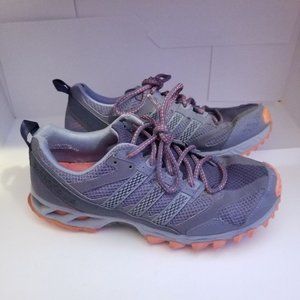 Adidas Run Strong sz 9 kanadia tr 5